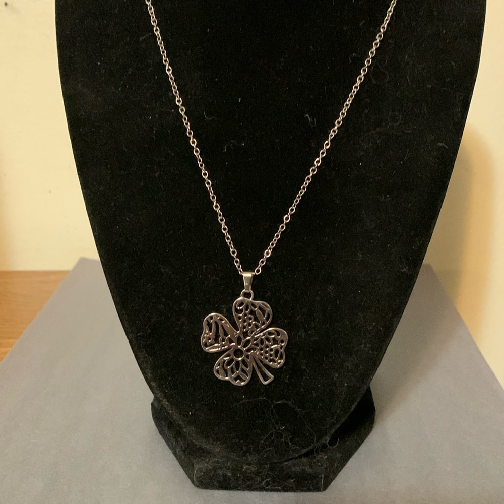 Good luck necklace 20”